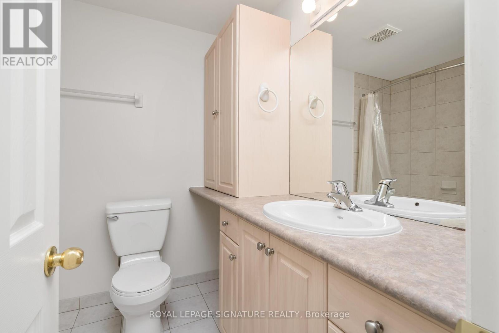 317 A Durie Street, Toronto, Ontario  M6S 3G2 - Photo 18 - W12843630