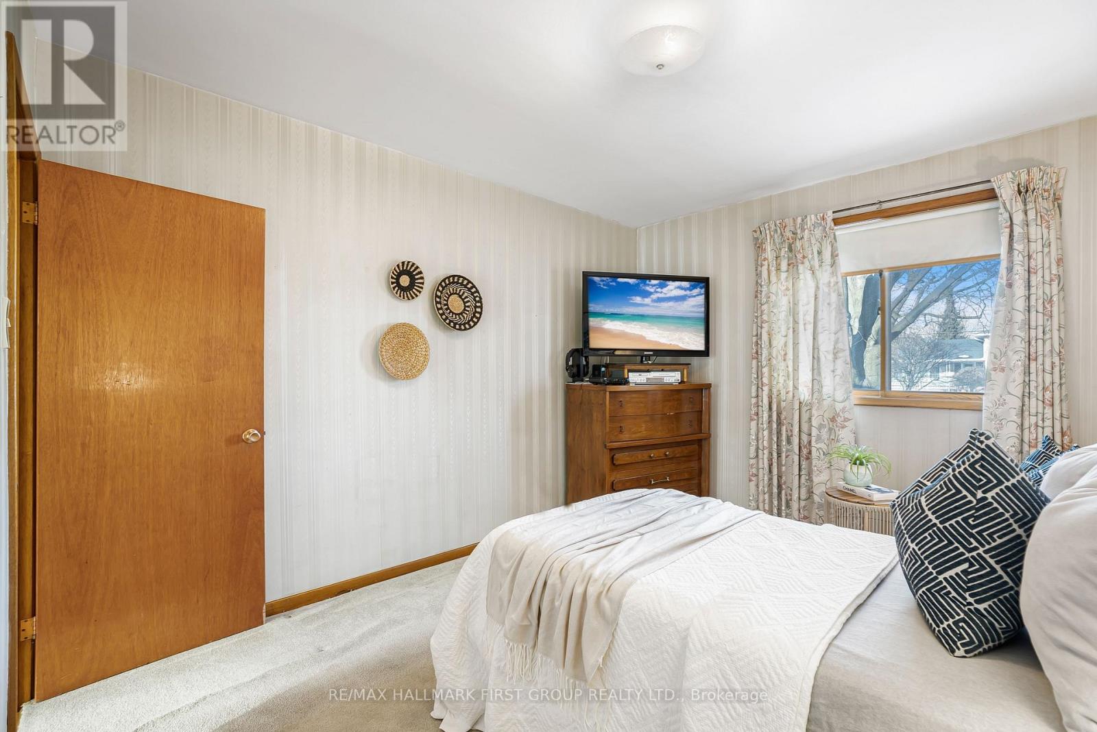 2354 Cliff Road, Mississauga, Ontario  L5A 2N9 - Photo 18 - W12843632