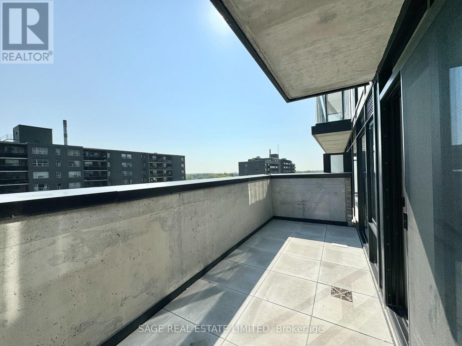 806 - 86 Dundas Street E, Mississauga, Ontario  L5A 1W4 - Photo 11 - W12843646