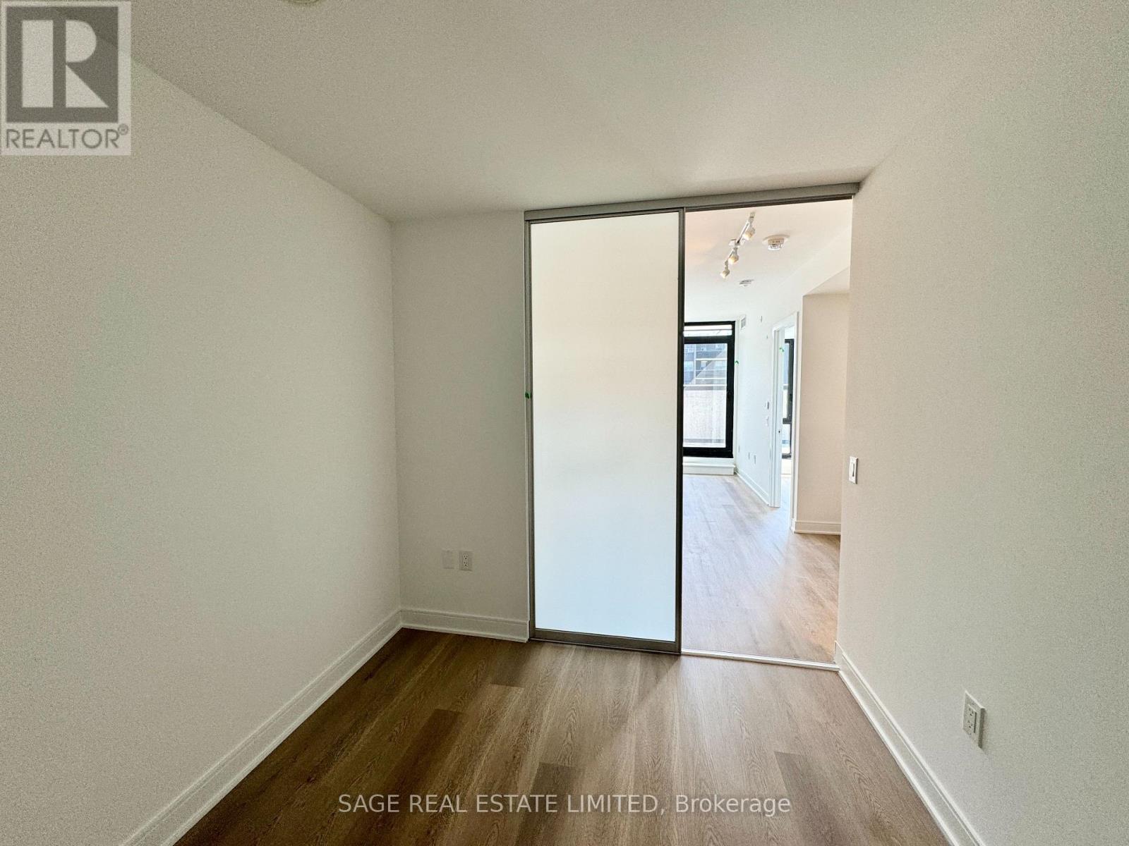 806 - 86 Dundas Street E, Mississauga, Ontario  L5A 1W4 - Photo 19 - W12843646