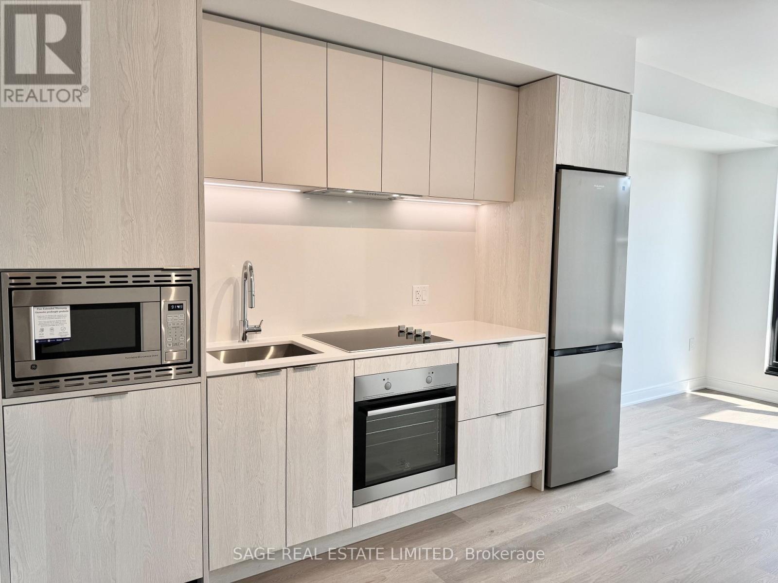 806 - 86 Dundas Street E, Mississauga, Ontario  L5A 1W4 - Photo 5 - W12843646