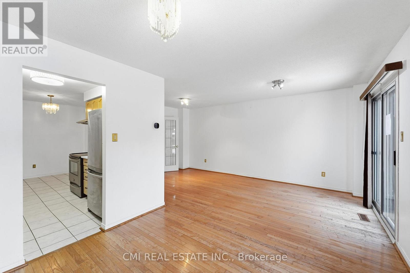 128 Toba Crescent, Brampton, Ontario  L6Z 4R9 - Photo 15 - W12843648