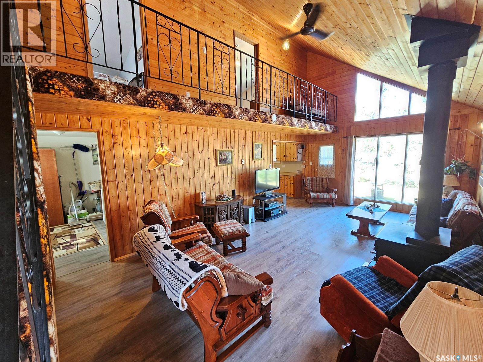 303 Christel Crescent, Beaver River Rm No. 622, Saskatchewan  S0M 1A0 - Photo 6 - SK029673