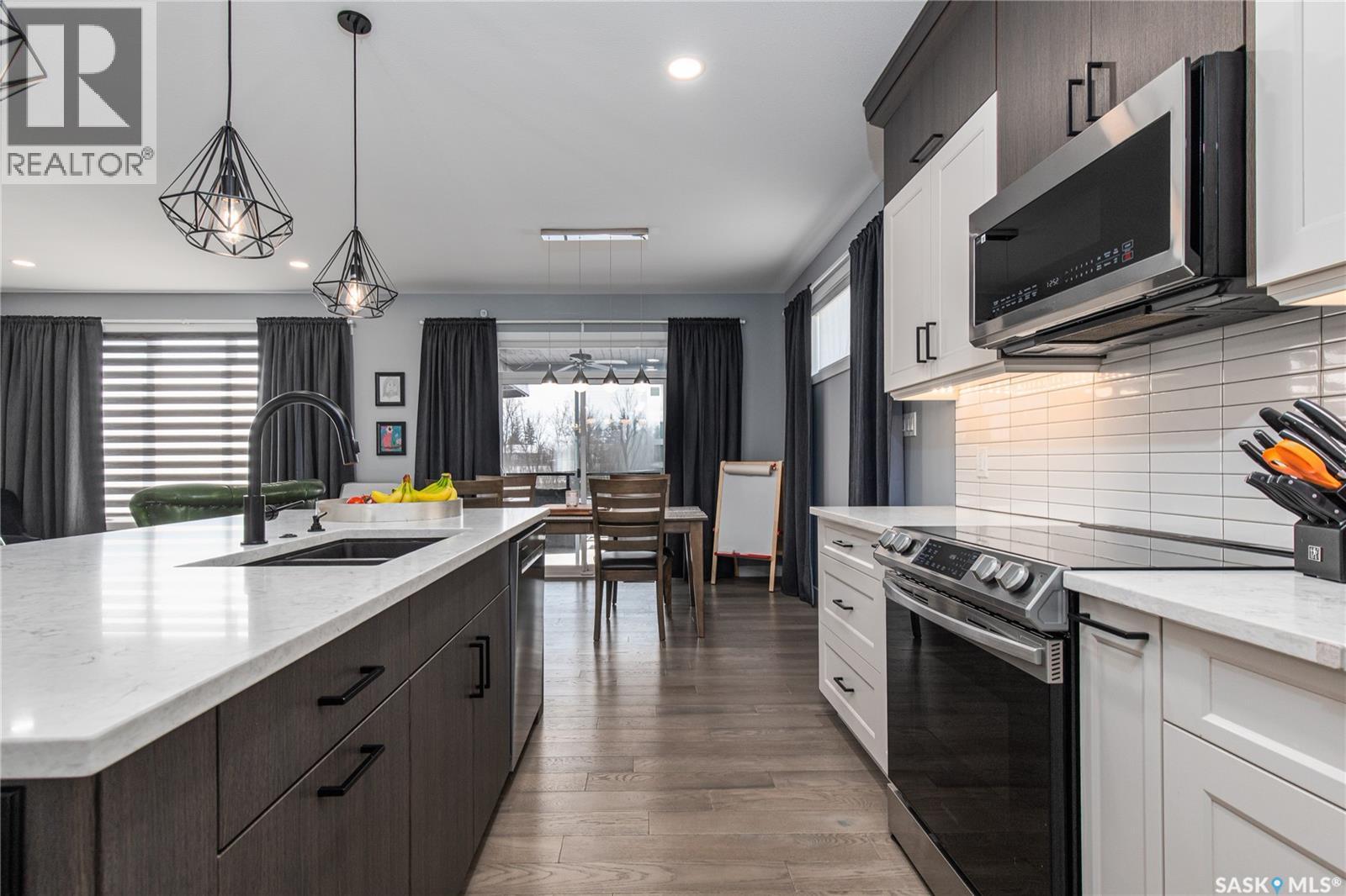 1001 Maplewood Drive, Moose Jaw, Saskatchewan  S6J 0E4 - Photo 15 - SK029670