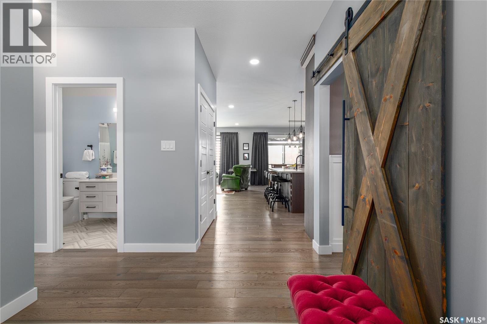 1001 Maplewood Drive, Moose Jaw, Saskatchewan  S6J 0E4 - Photo 4 - SK029670