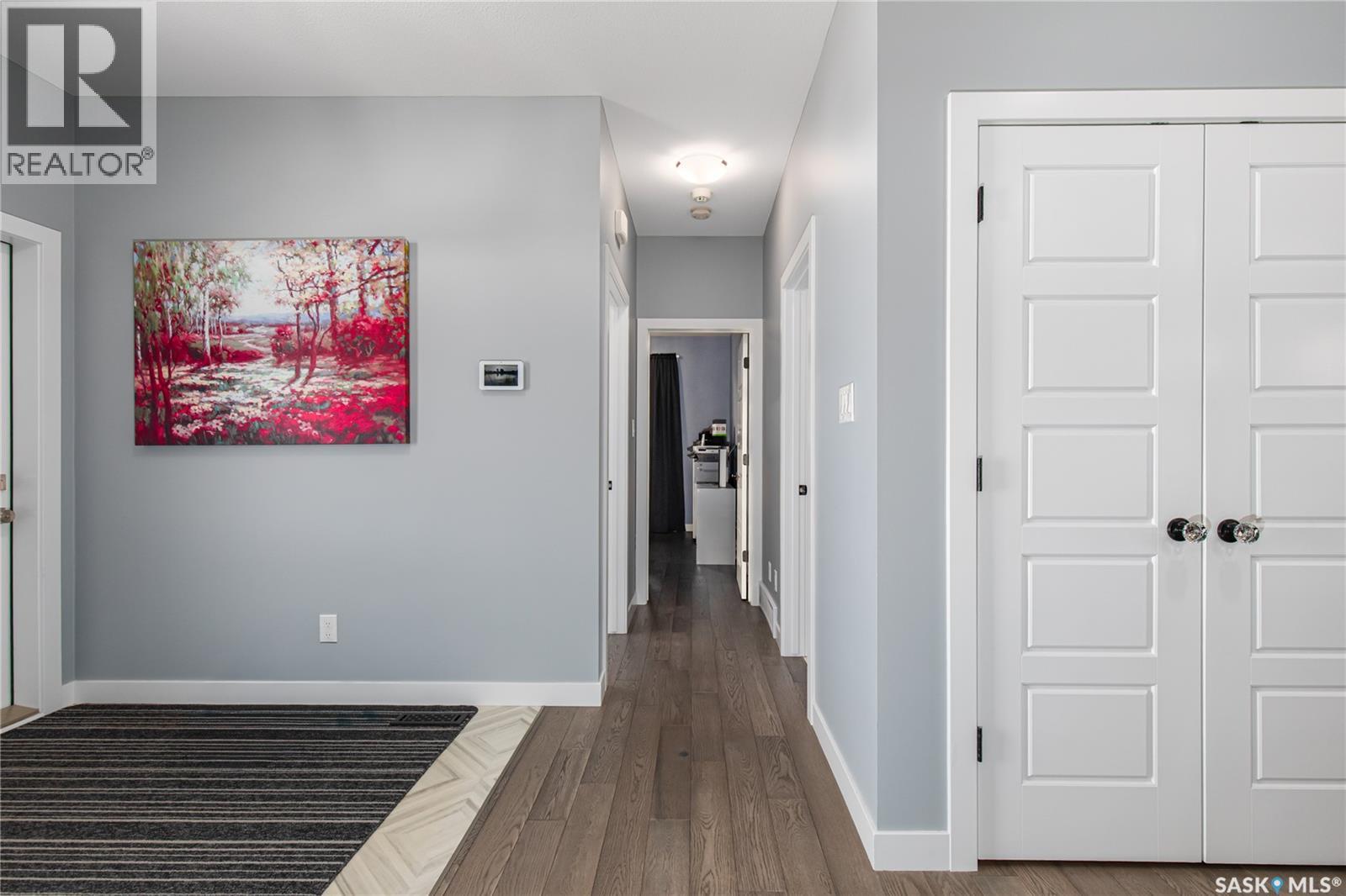 1001 Maplewood Drive, Moose Jaw, Saskatchewan  S6J 0E4 - Photo 6 - SK029670