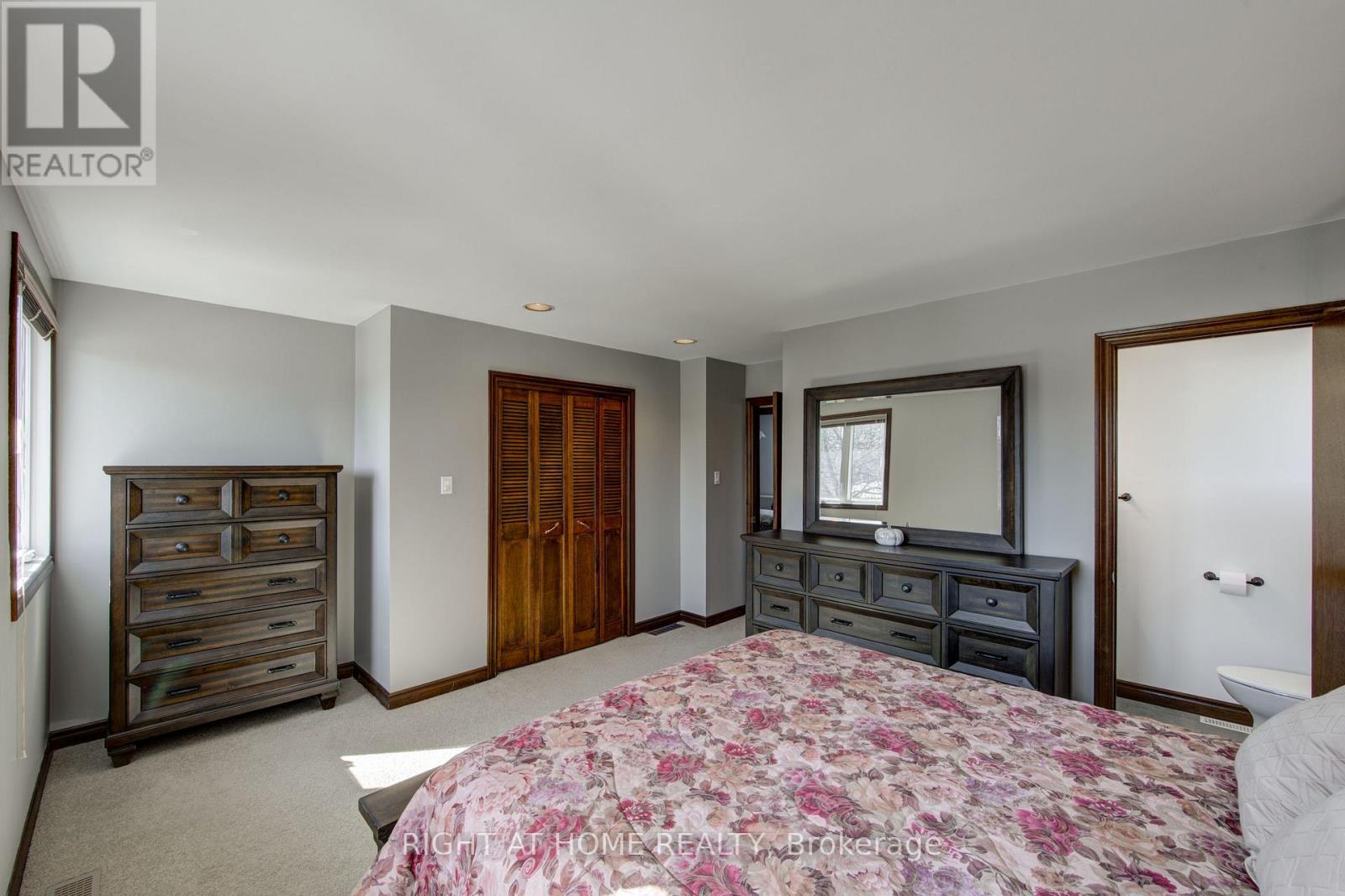 114 Cowan Crescent, London South, Ontario  N6C 2V7 - Photo 25 - X12843550