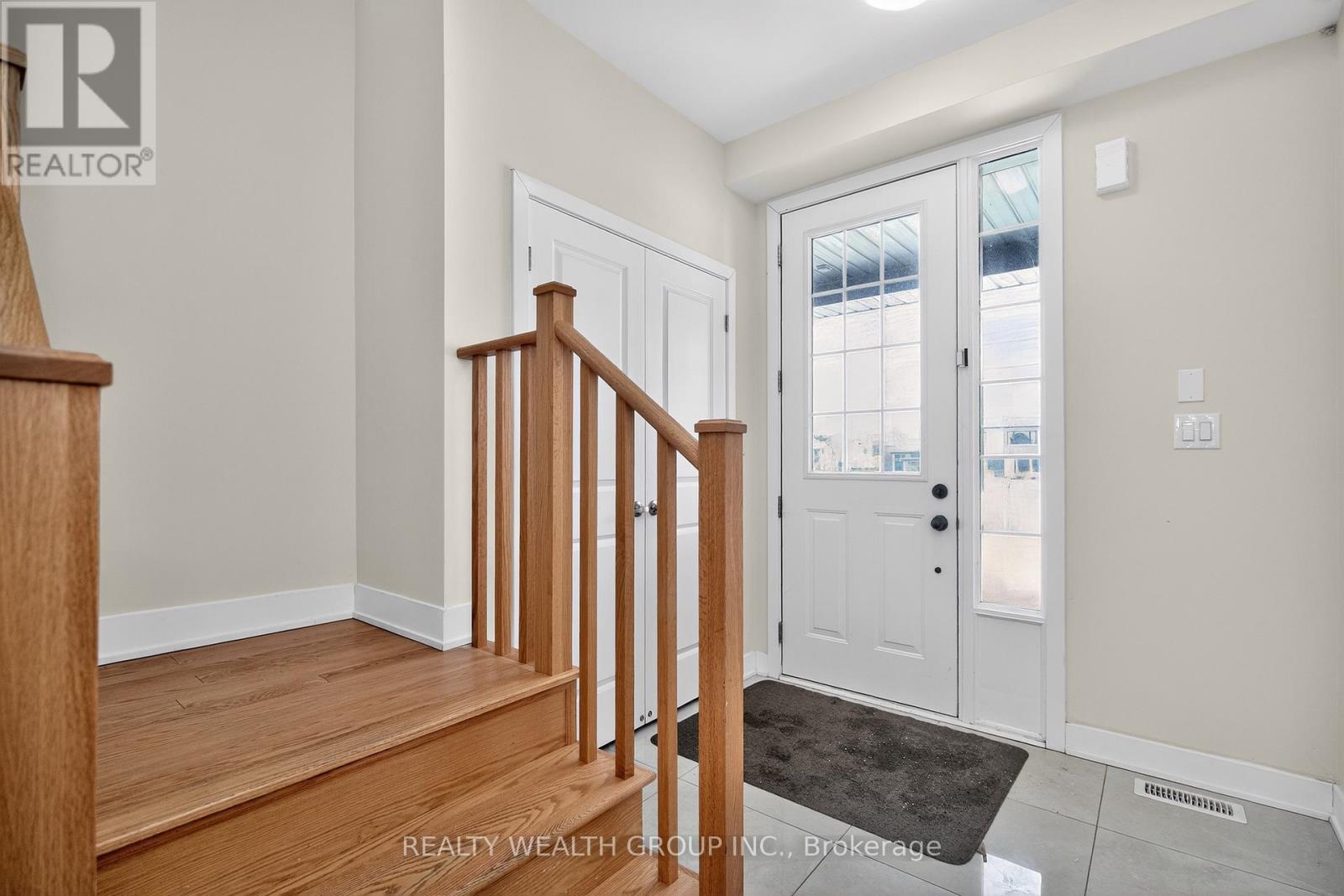 803 Griffin Trail, Peterborough, Ontario  K9K 0J1 - Photo 4 - X12843582