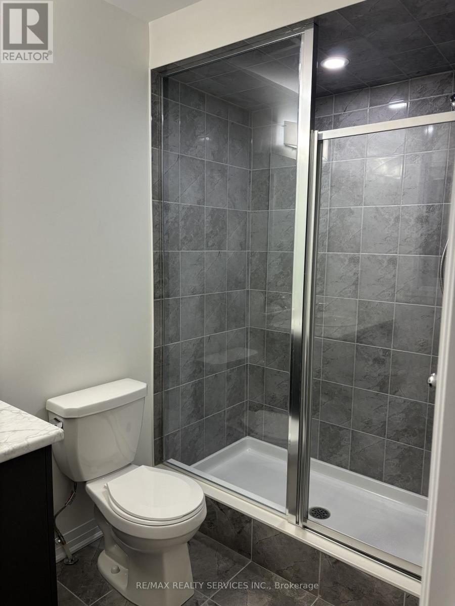 34 Varsity Drive, Welland, Ontario  L3B 0N3 - Photo 7 - X12843634