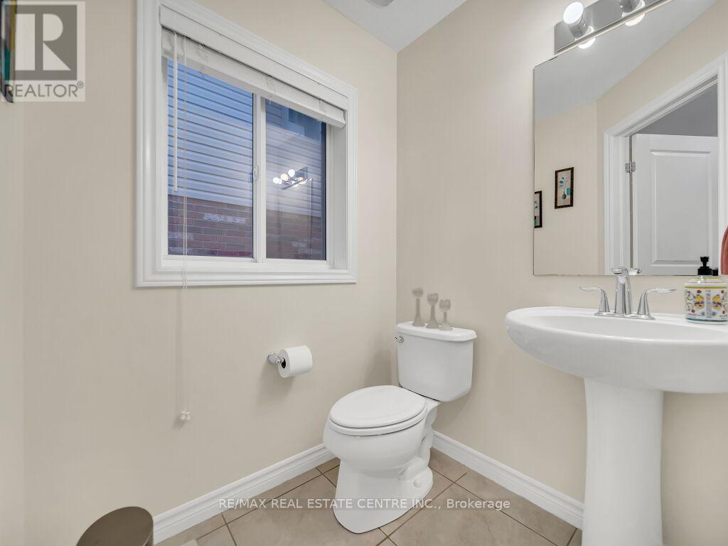 181 Summit Ridge Drive, Guelph, Ontario  N1E 0M1 - Photo 14 - X12843658