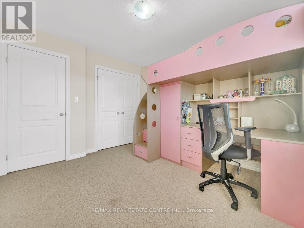 181 Summit Ridge Drive, Guelph, Ontario  N1E 0M1 - Photo 23 - X12843658