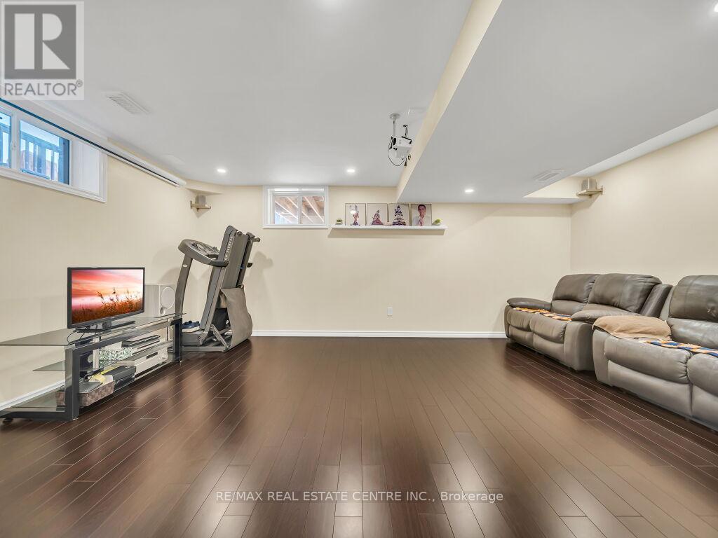 181 Summit Ridge Drive, Guelph, Ontario  N1E 0M1 - Photo 29 - X12843658