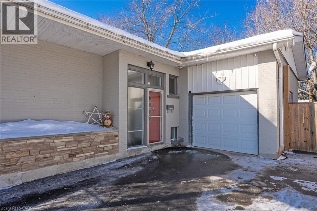 1175 Pinegrove Road, Oakville, Ontario  L6L 2W3 - Photo 3 - 40809297