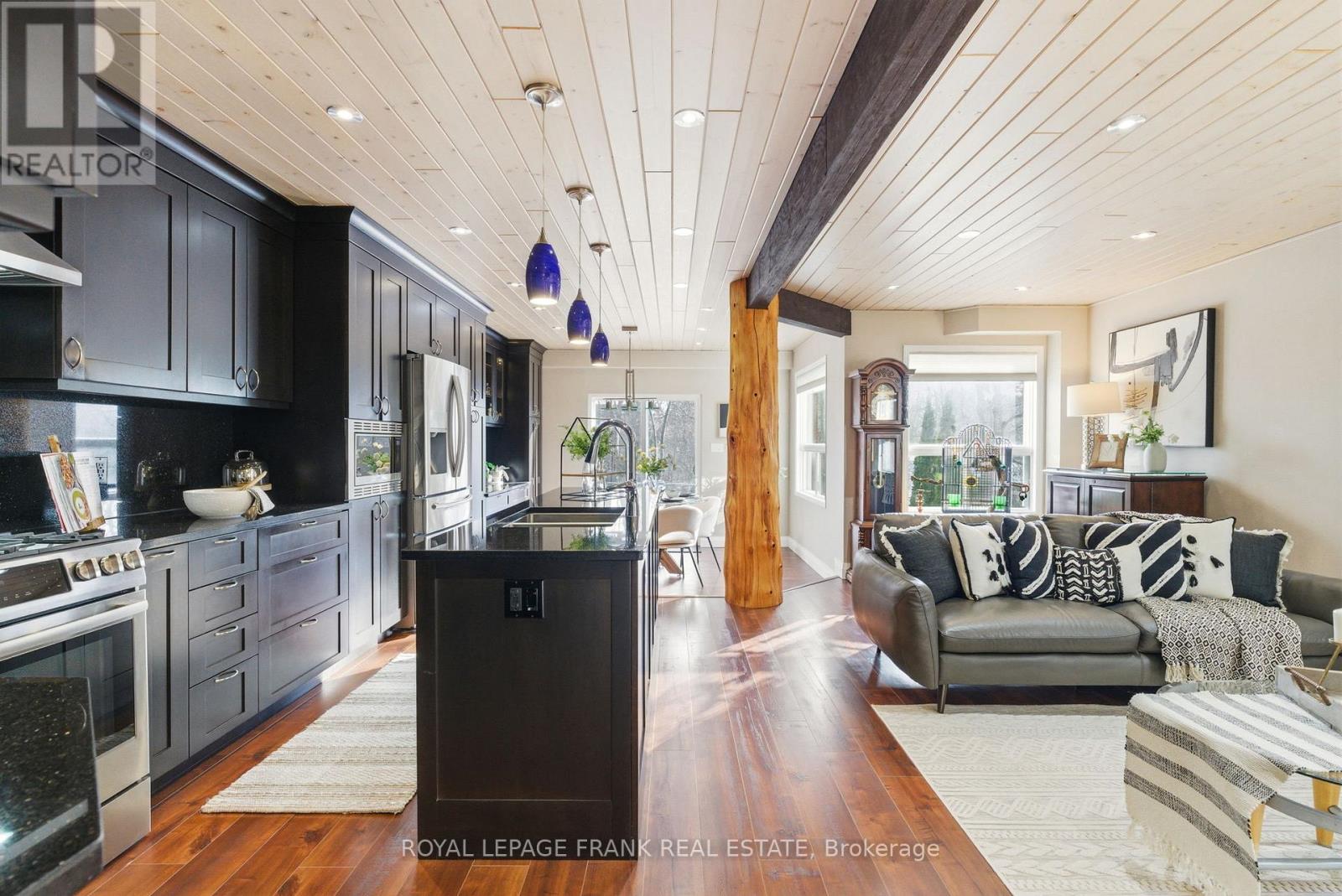 9 Royal Pines Court, Clarington (Bowmanville), Ontario  L1C 4P4 - Photo 11 - E12843756