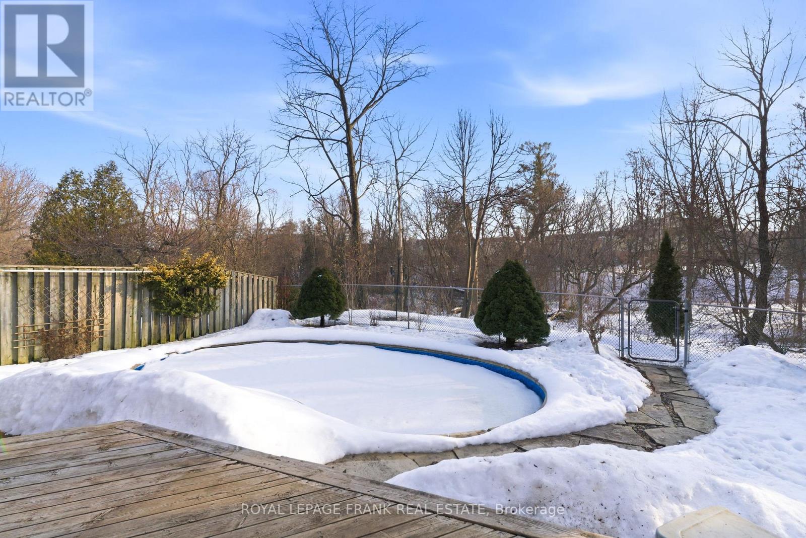 9 Royal Pines Court, Clarington (Bowmanville), Ontario  L1C 4P4 - Photo 8 - E12843756