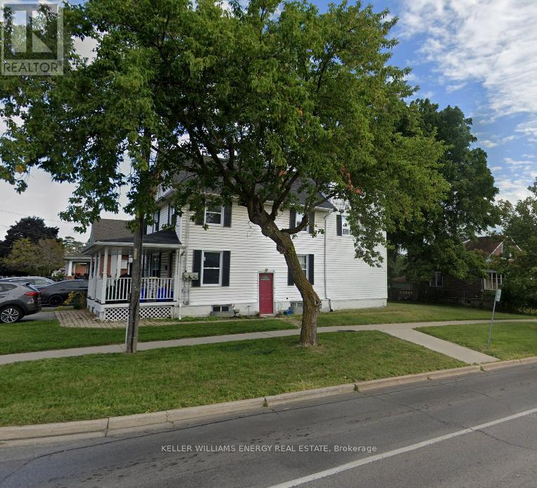 Main - 225 Gibbons Street, Oshawa (Mclaughlin), Ontario  L1J 4Y5 - Photo 2 - E12843912