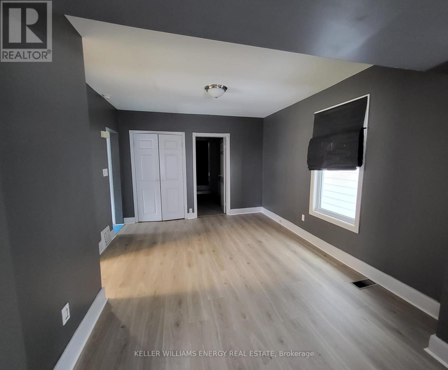 Main - 225 Gibbons Street, Oshawa (Mclaughlin), Ontario  L1J 4Y5 - Photo 4 - E12843912