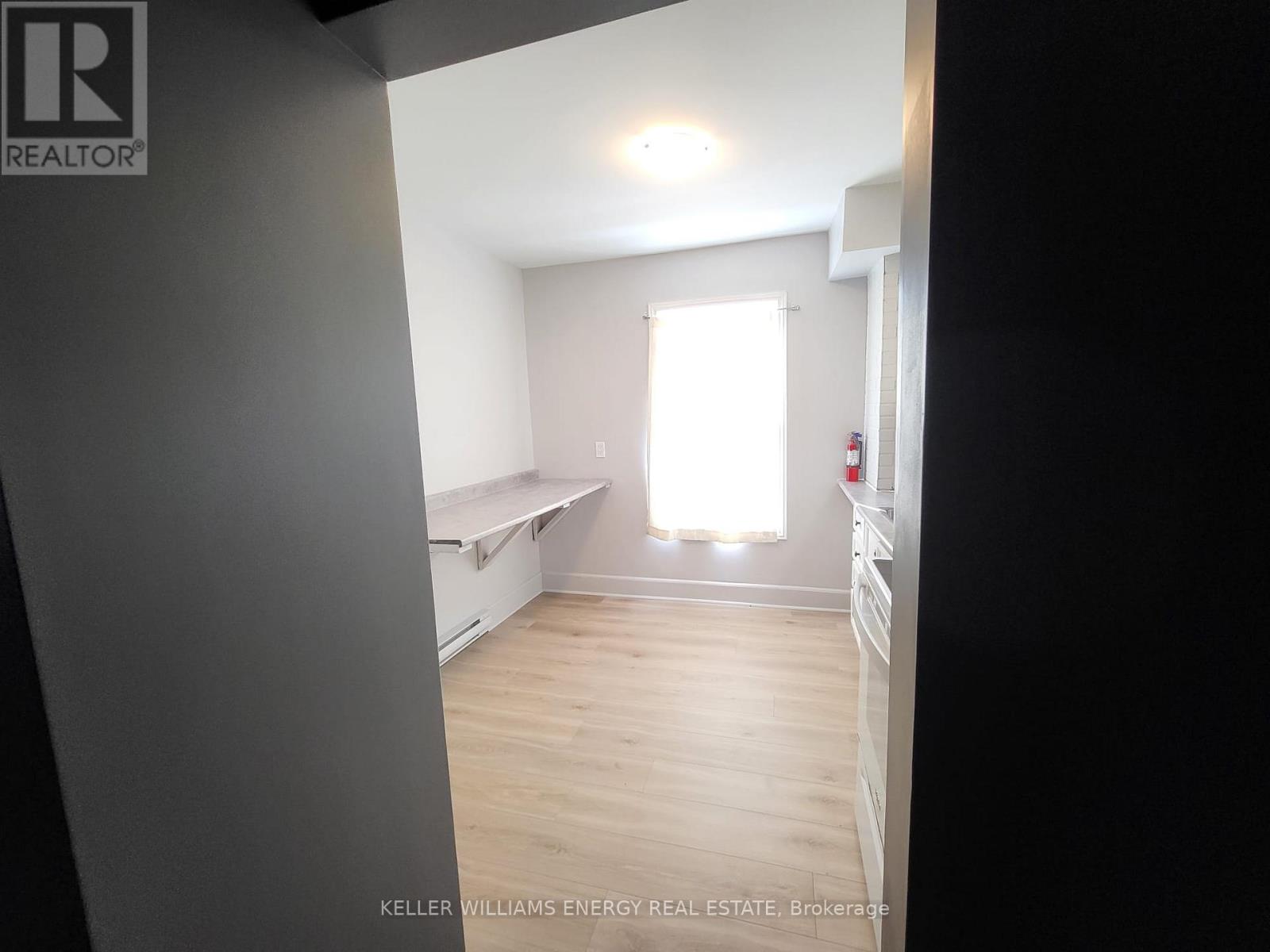 Main - 225 Gibbons Street, Oshawa (Mclaughlin), Ontario  L1J 4Y5 - Photo 5 - E12843912