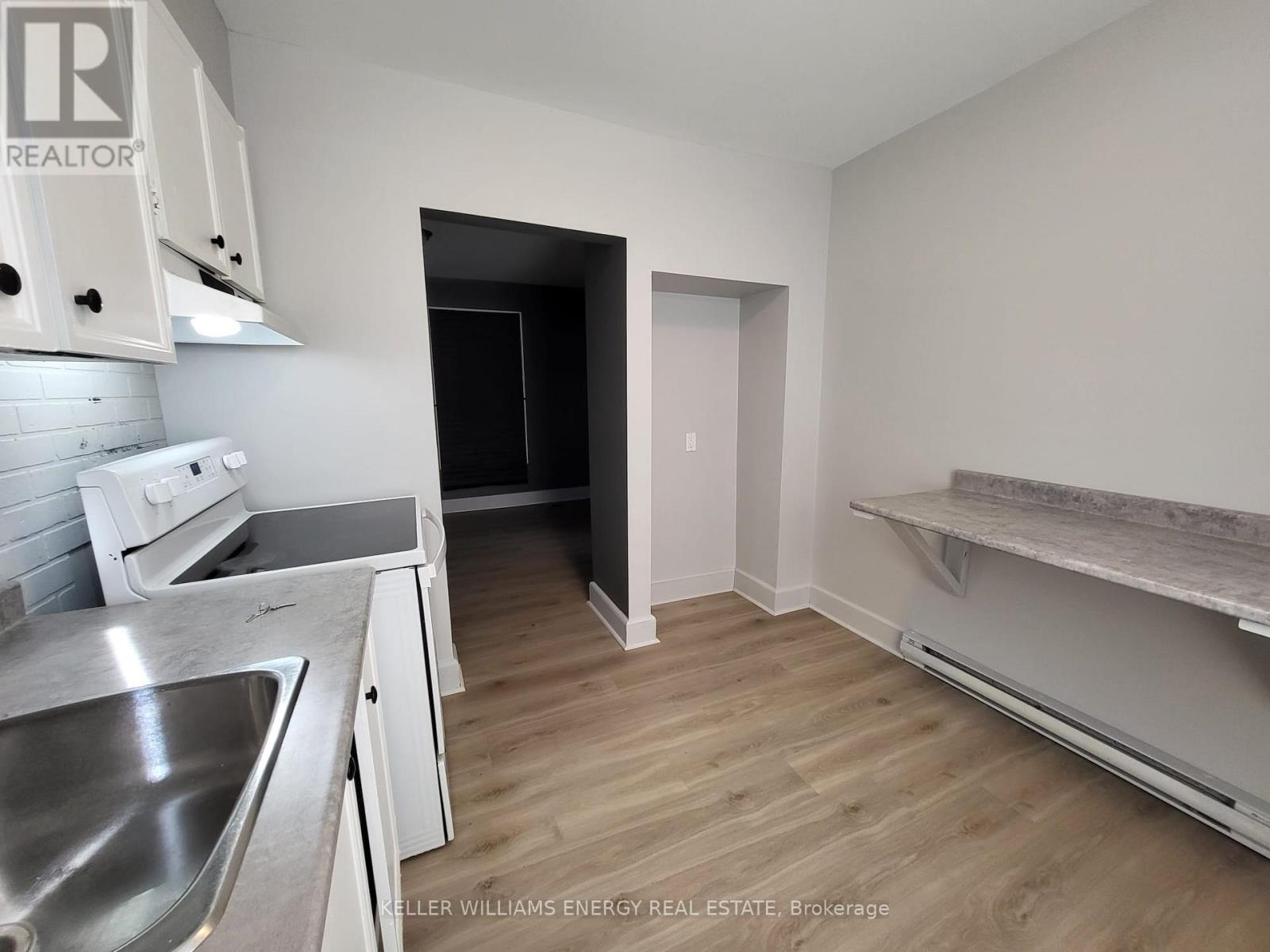 Main - 225 Gibbons Street, Oshawa (Mclaughlin), Ontario  L1J 4Y5 - Photo 7 - E12843912