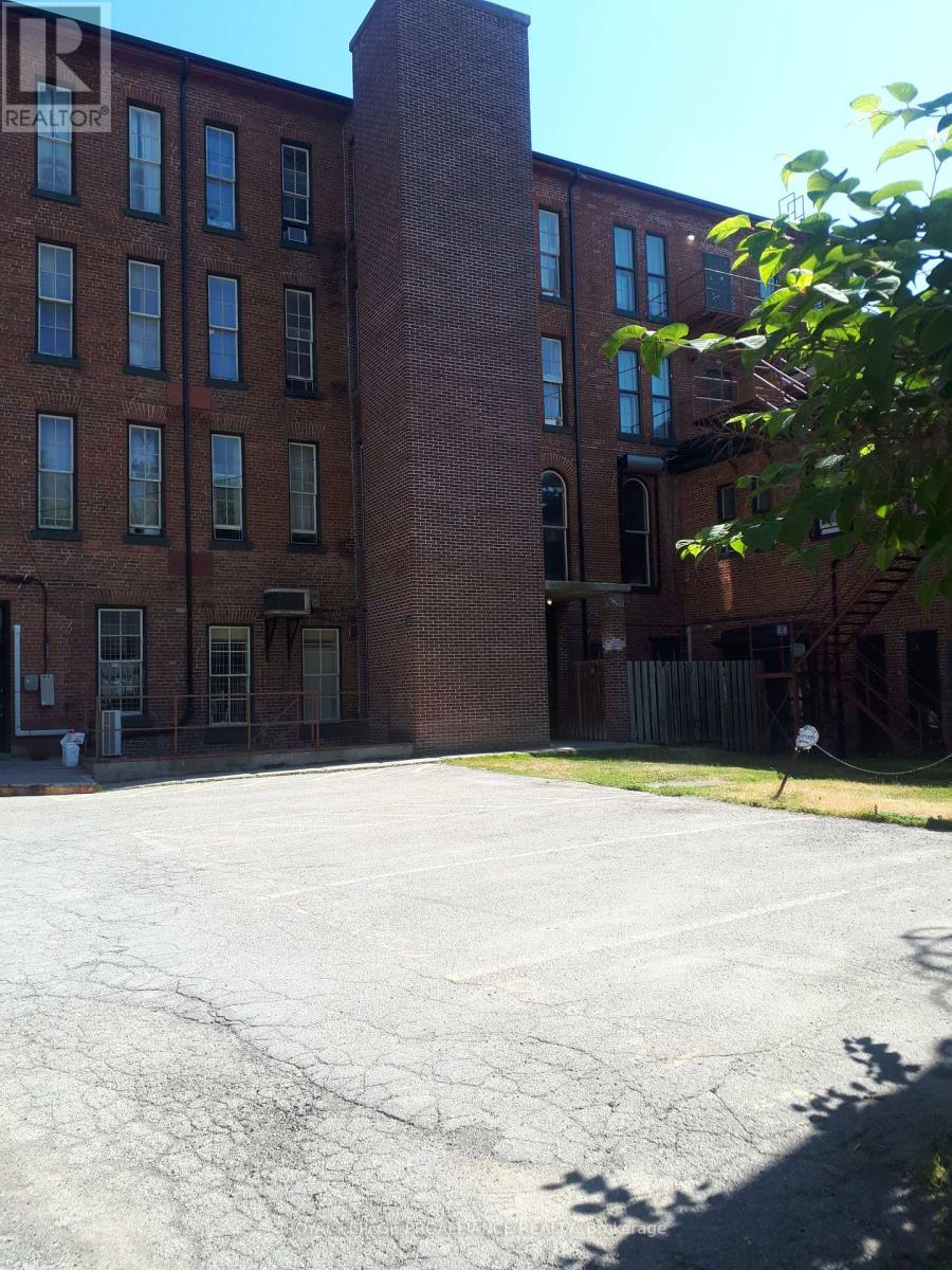 97 Walton Street, Port Hope, Ontario  L1A 1N4 - Photo 2 - X12843986