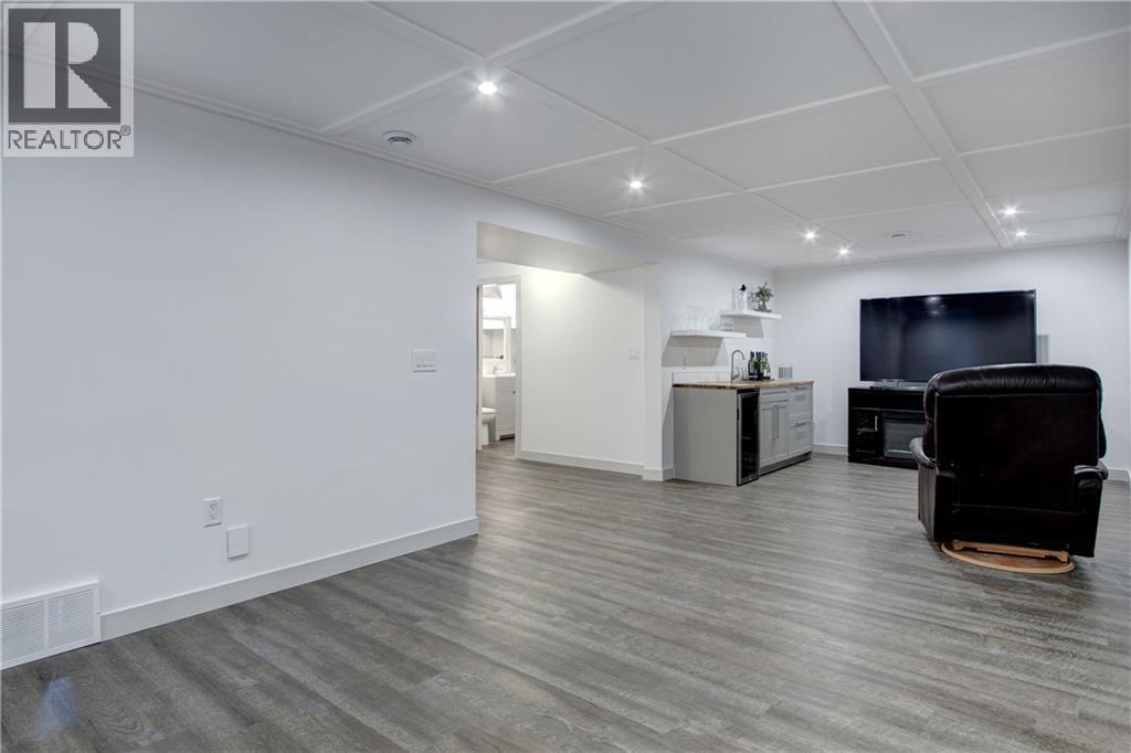 10212 7 Street Sw, Calgary, Alberta  T2W 0G3 - Photo 29 - A2275916