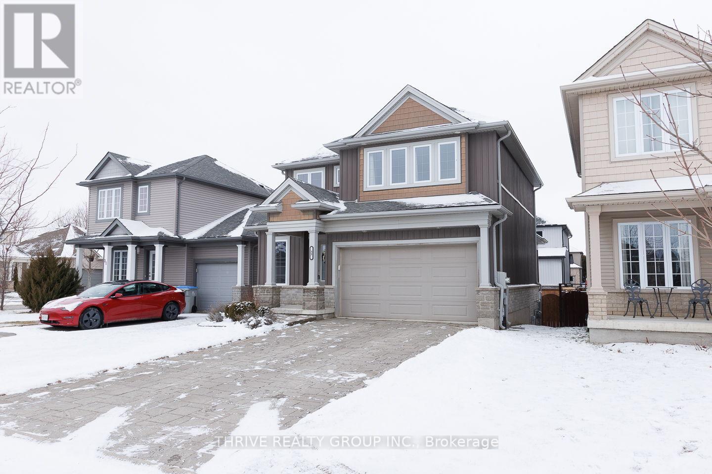 33 Abbott Street, Strathroy-Caradoc, Ontario  N7G 0B6 - Photo 3 - X12843680