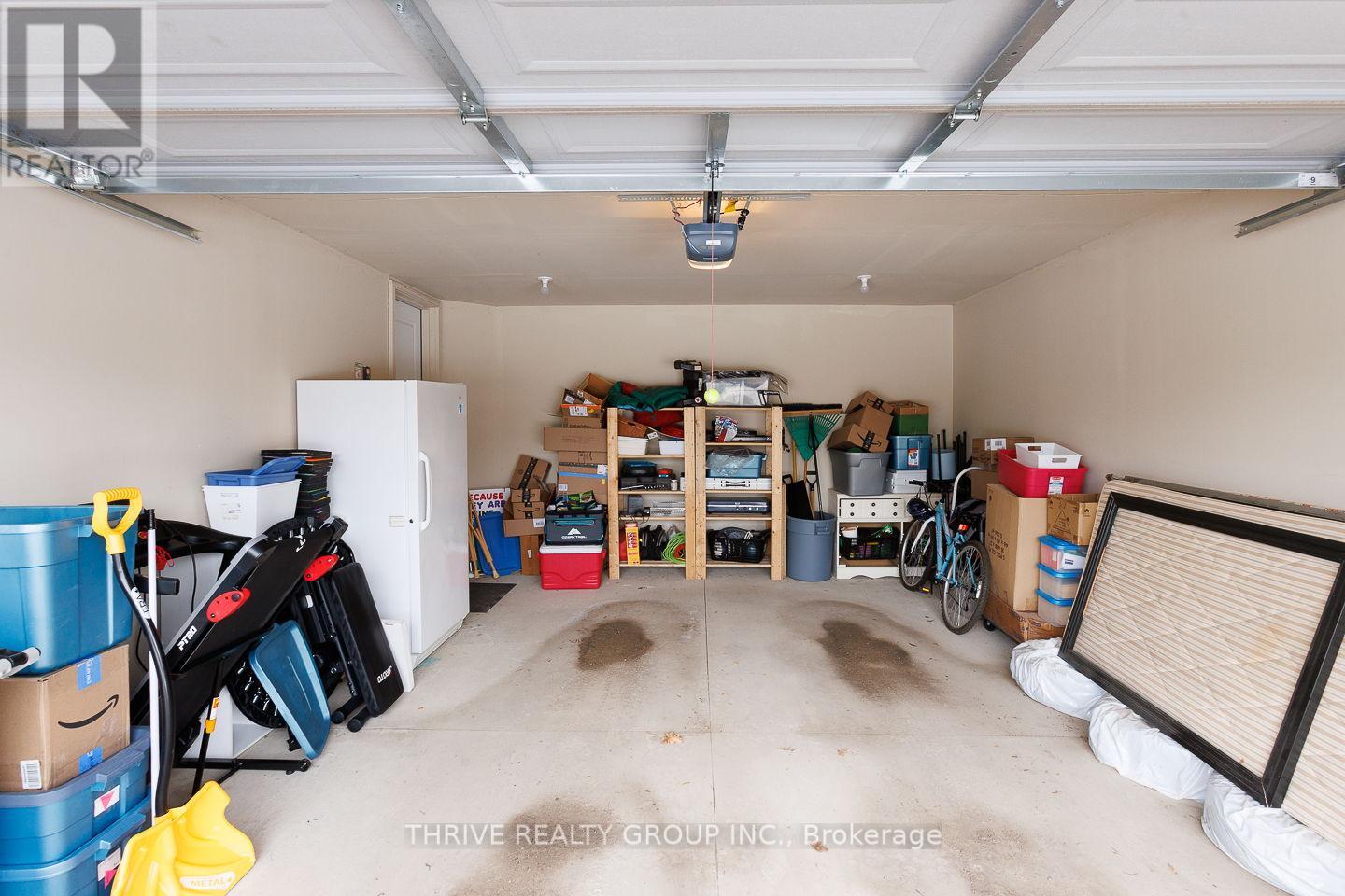 33 Abbott Street, Strathroy-Caradoc, Ontario  N7G 0B6 - Photo 37 - X12843680