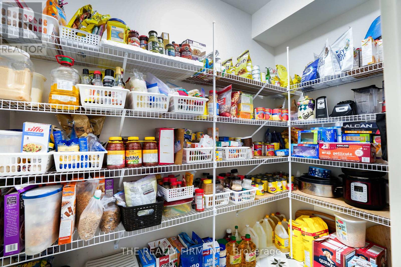 110 Stuart Avenue, Lucan Biddulph (Lucan), Ontario  N0M 2J0 - Photo 16 - X12843782