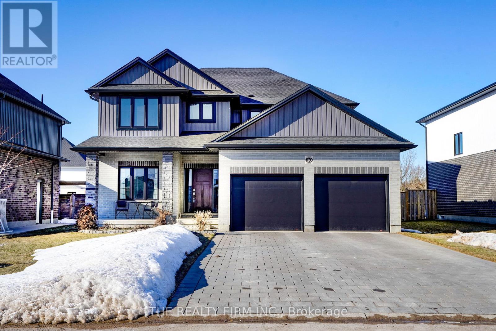 110 Stuart Avenue, Lucan Biddulph (Lucan), Ontario  N0M 2J0 - Photo 3 - X12843782