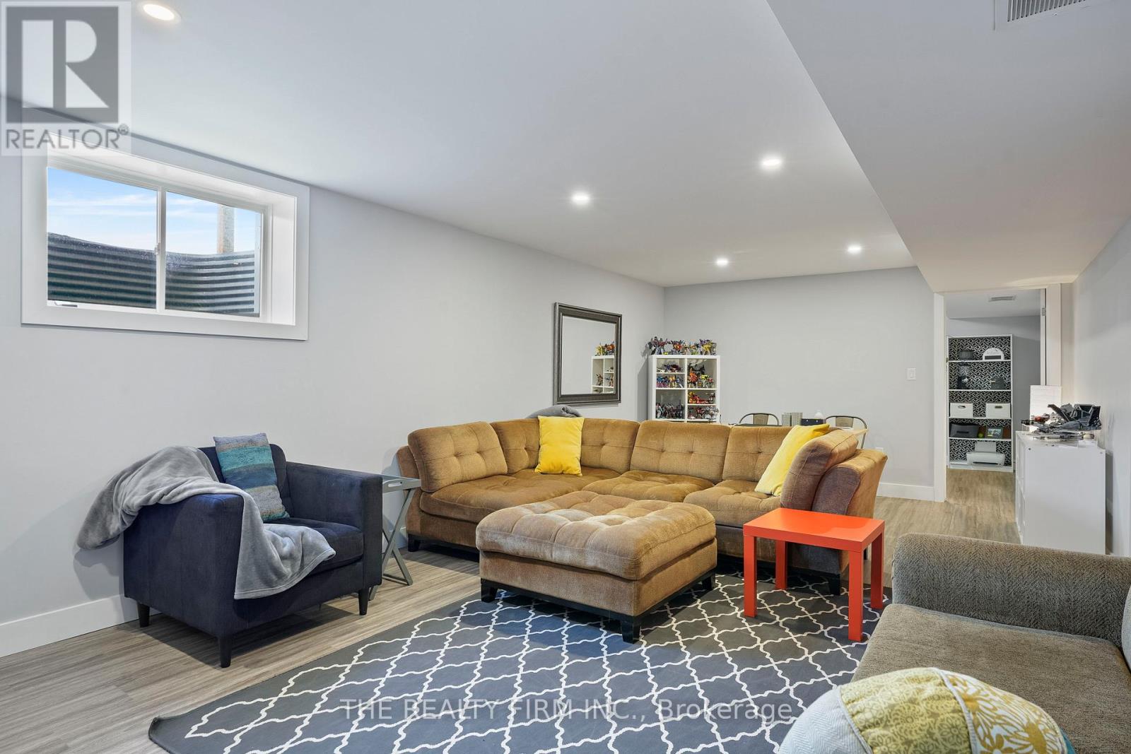 110 Stuart Avenue, Lucan Biddulph (Lucan), Ontario  N0M 2J0 - Photo 34 - X12843782