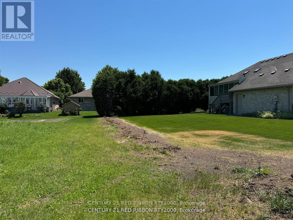 483 Tanya Street, Strathroy-Caradoc, Ontario  N7G 4A6 - Photo 2 - X12843904