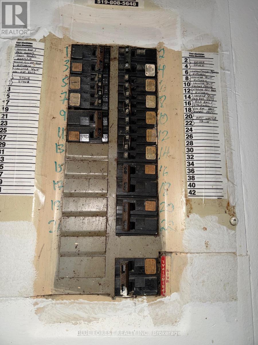 Photo 45 of 49 for 708 Oxford Street E