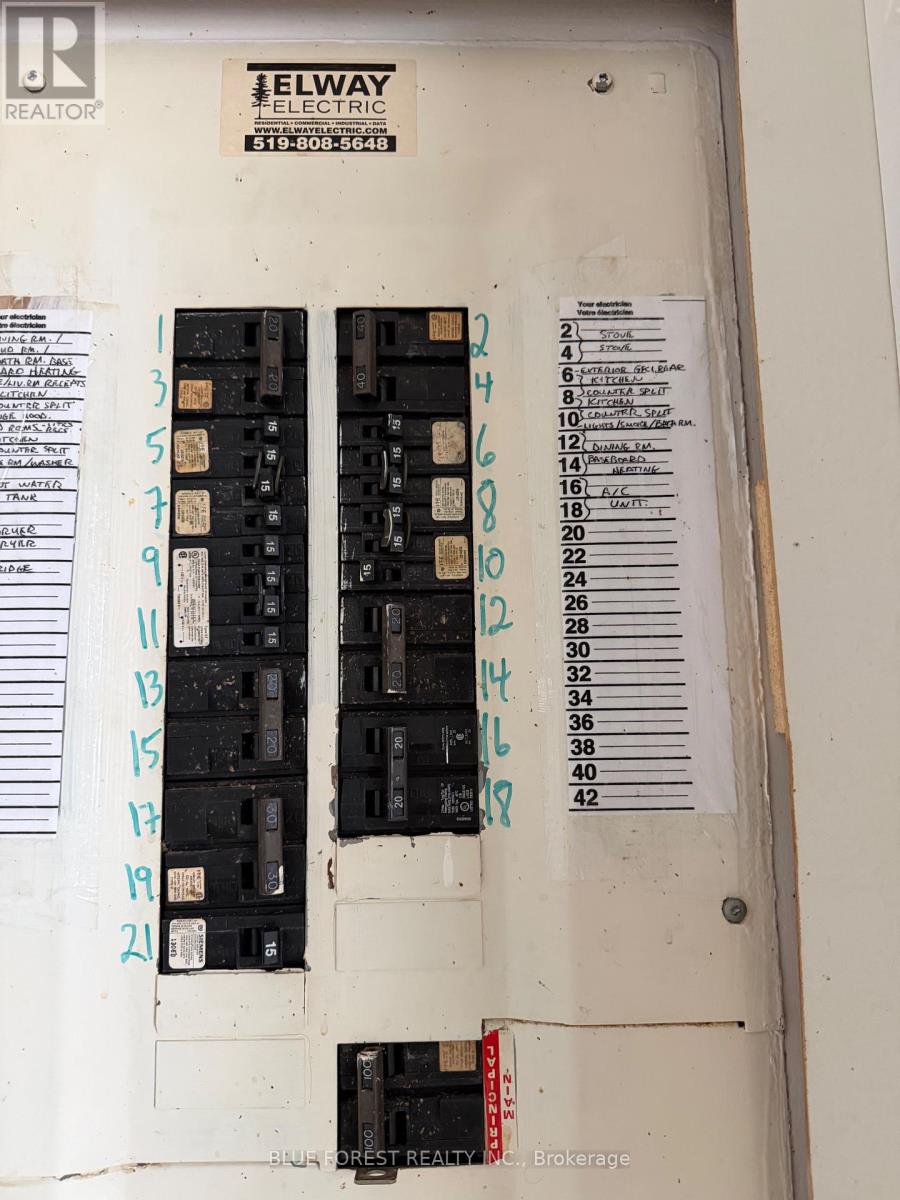 Photo 46 of 49 for 708 Oxford Street E