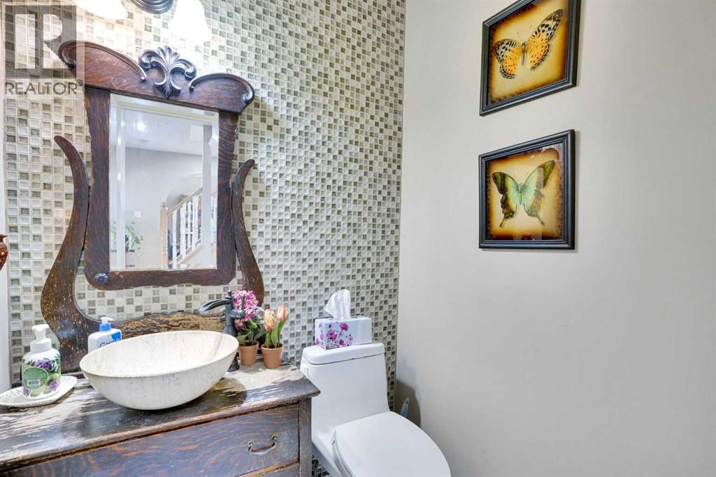 251 Lakeview Cove, Chestermere, Alberta  T1X 1E7 - Photo 7 - A2289312