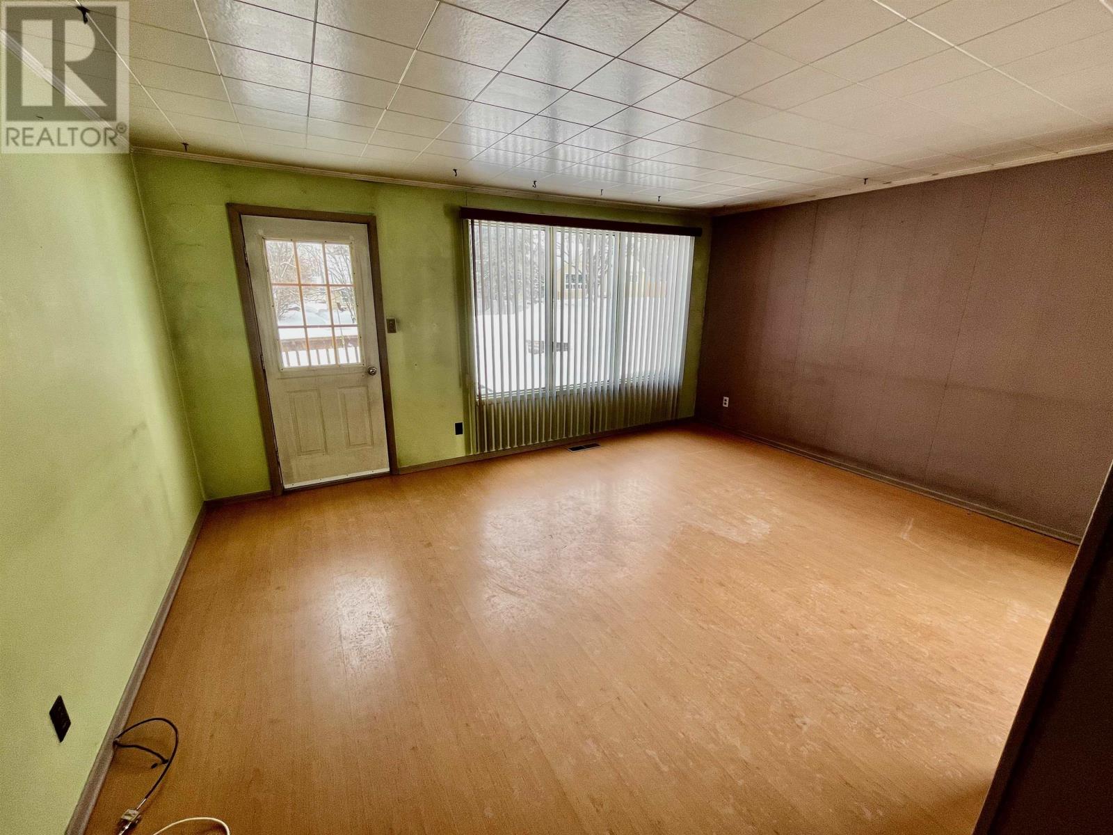 34 Machin Ave, Dryden, Ontario  P8N 2J9 - Photo 7 - TB2600351