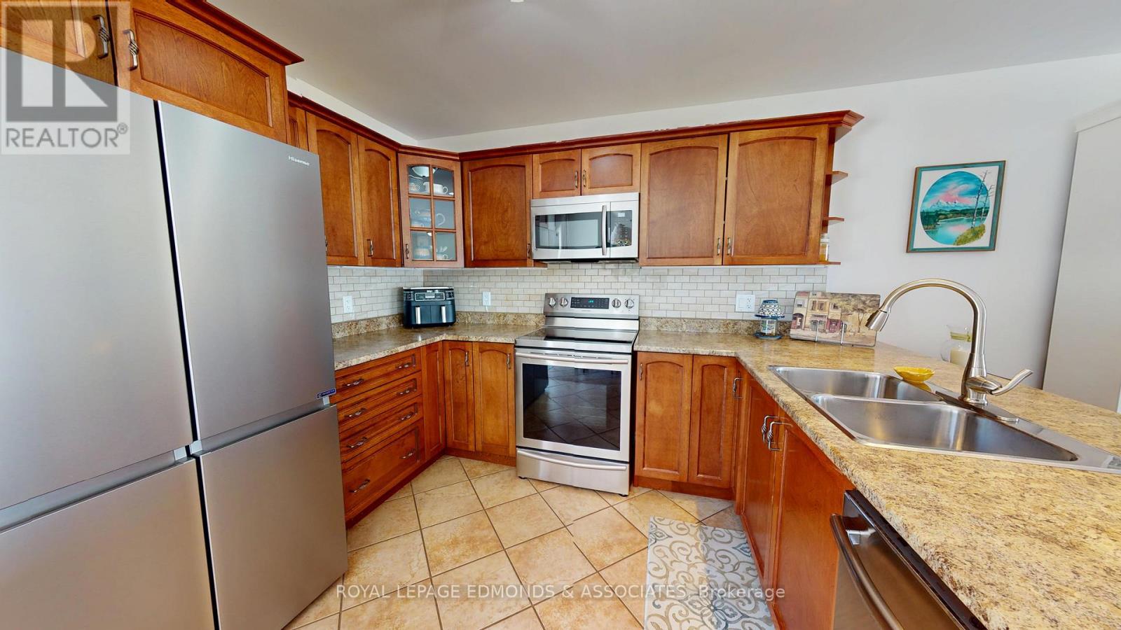 2001 Sandstone Crescent, Petawawa, Ontario  K8H 0B2 - Photo 16 - X12844024