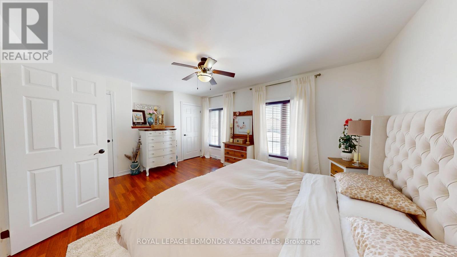 2001 Sandstone Crescent, Petawawa, Ontario  K8H 0B2 - Photo 21 - X12844024