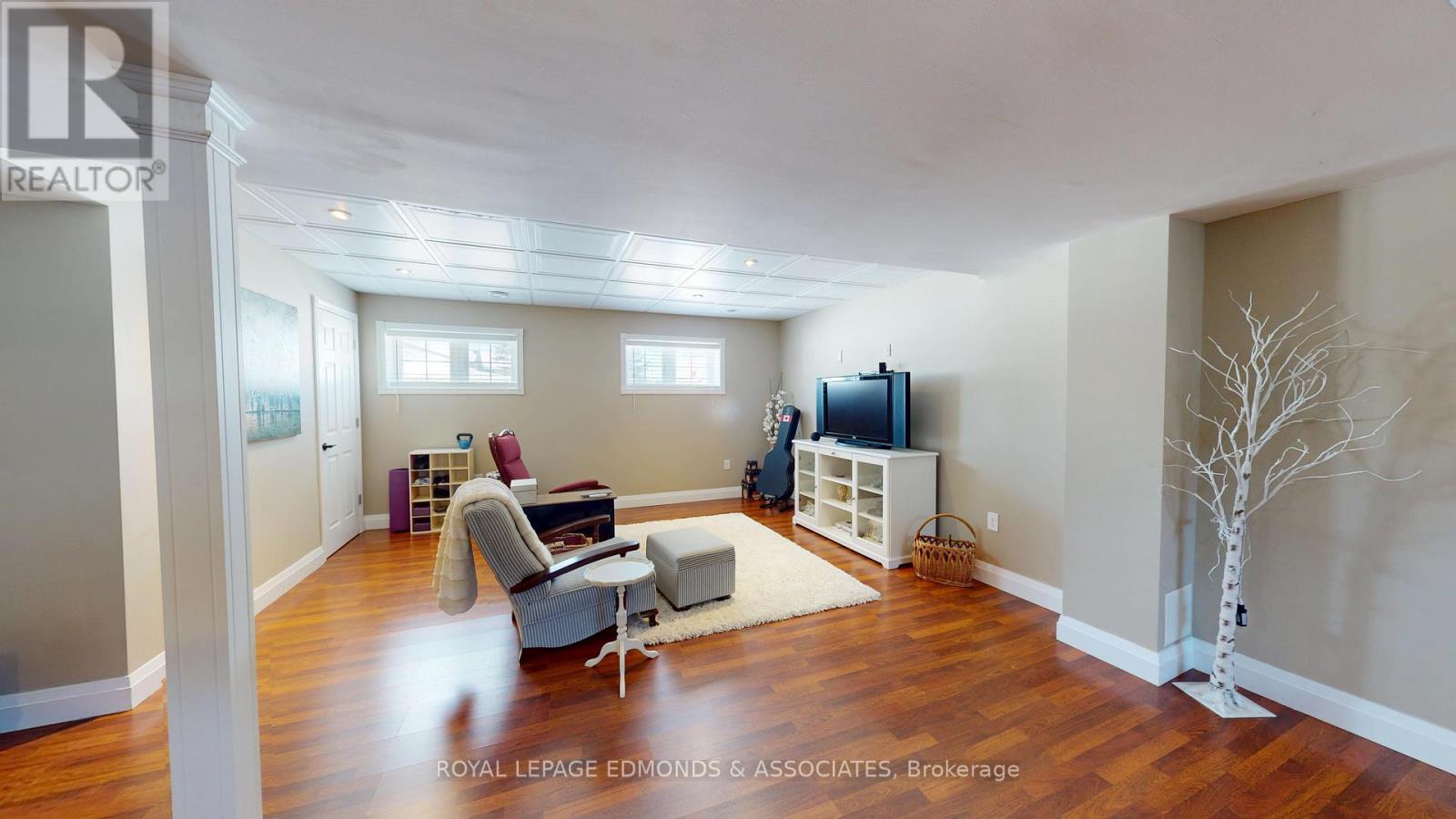 2001 Sandstone Crescent, Petawawa, Ontario  K8H 0B2 - Photo 33 - X12844024