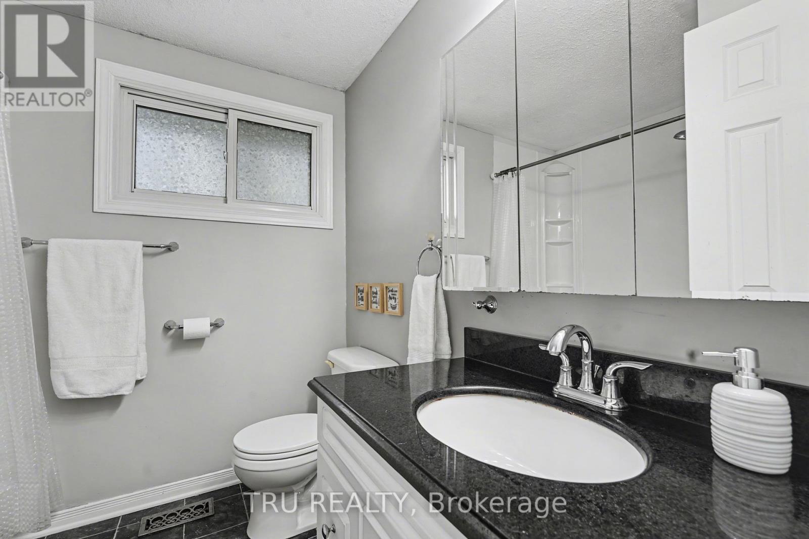 463f Moodie Drive, Ottawa, Ontario  K2H 8T7 - Photo 14 - X12843784