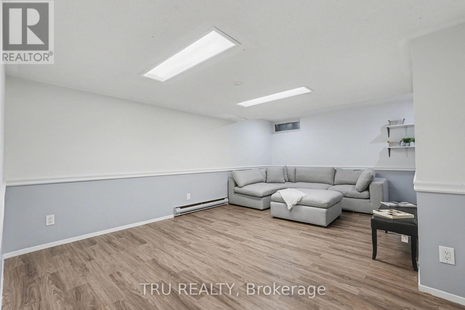 463f Moodie Drive, Ottawa, Ontario  K2H 8T7 - Photo 16 - X12843784