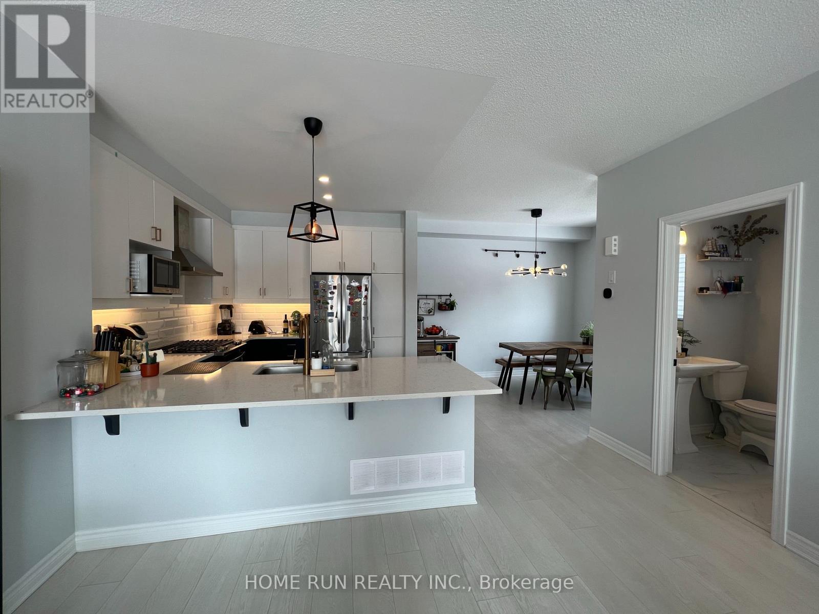 279 Squadron Crescent, Ottawa, Ontario  K1K 5A3 - Photo 10 - X12844004