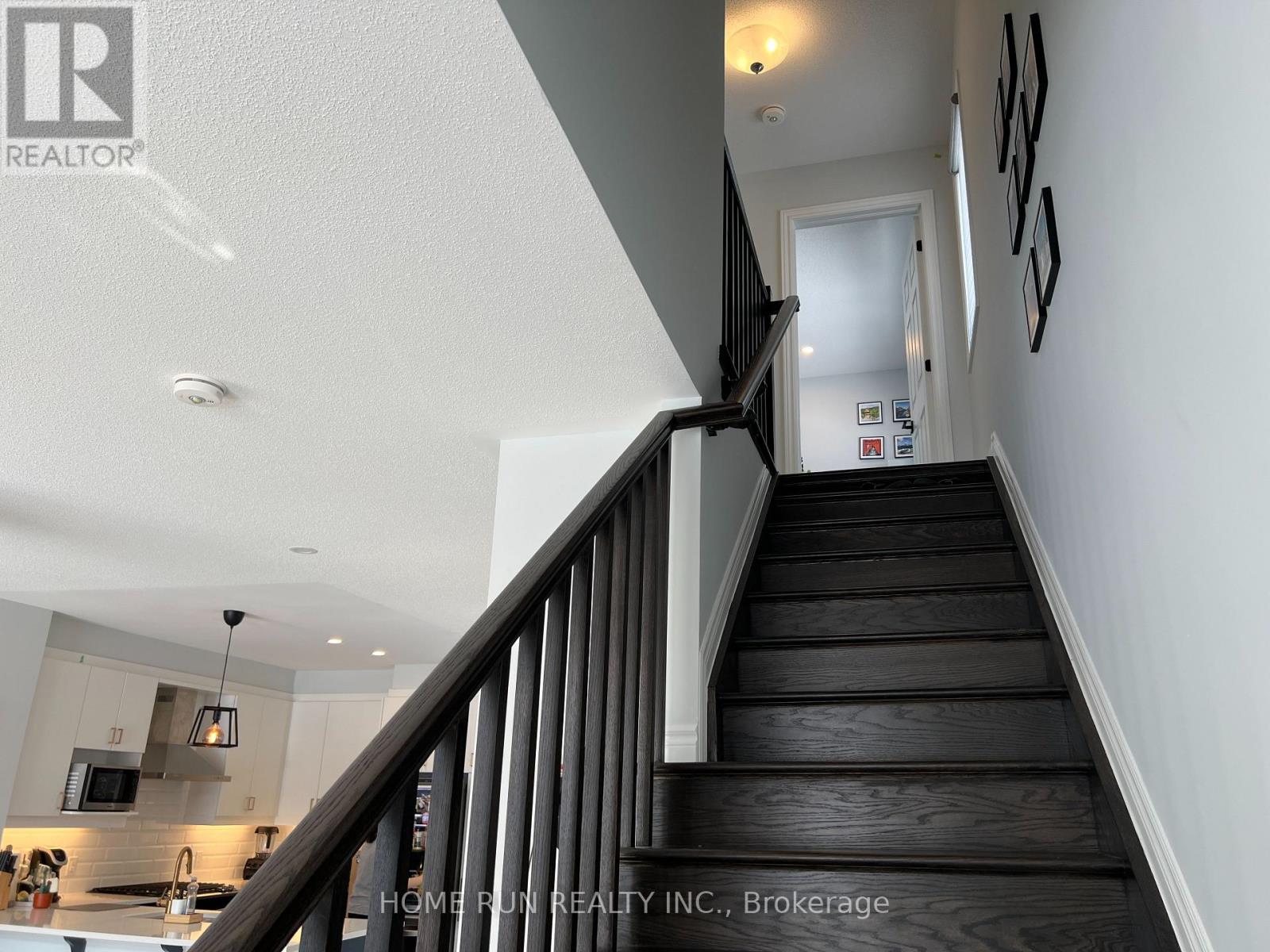 279 Squadron Crescent, Ottawa, Ontario  K1K 5A3 - Photo 13 - X12844004