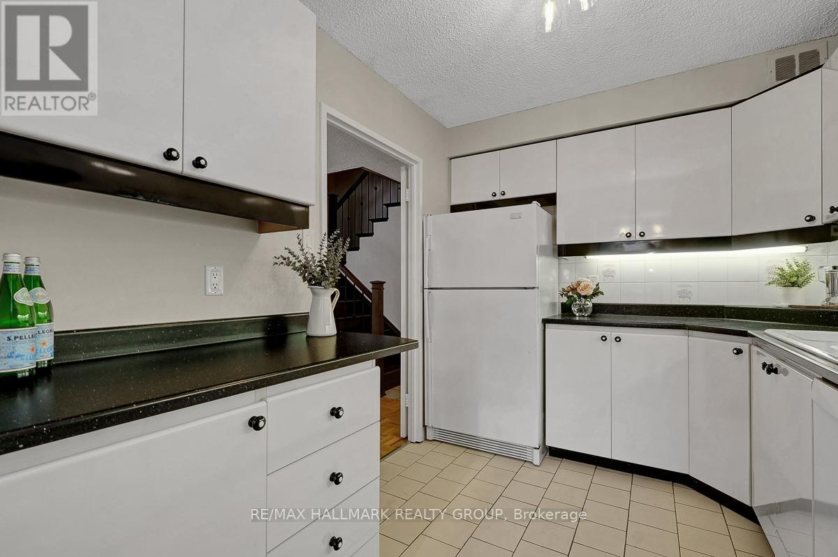 105 - 505 St Laurent Boulevard, Ottawa, Ontario  K1K 3X4 - Photo 19 - X12844034