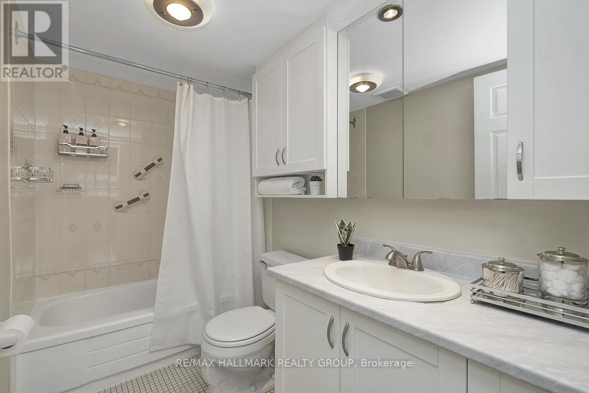 105 - 505 St Laurent Boulevard, Ottawa, Ontario  K1K 3X4 - Photo 26 - X12844034