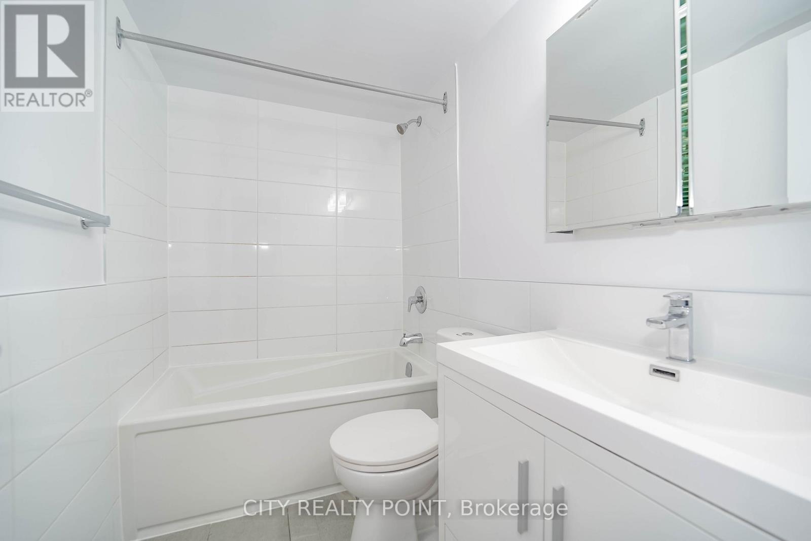 906 - 6200 Bathurst Street, Toronto, Ontario  M2R 2A3 - Photo 10 - C12817364