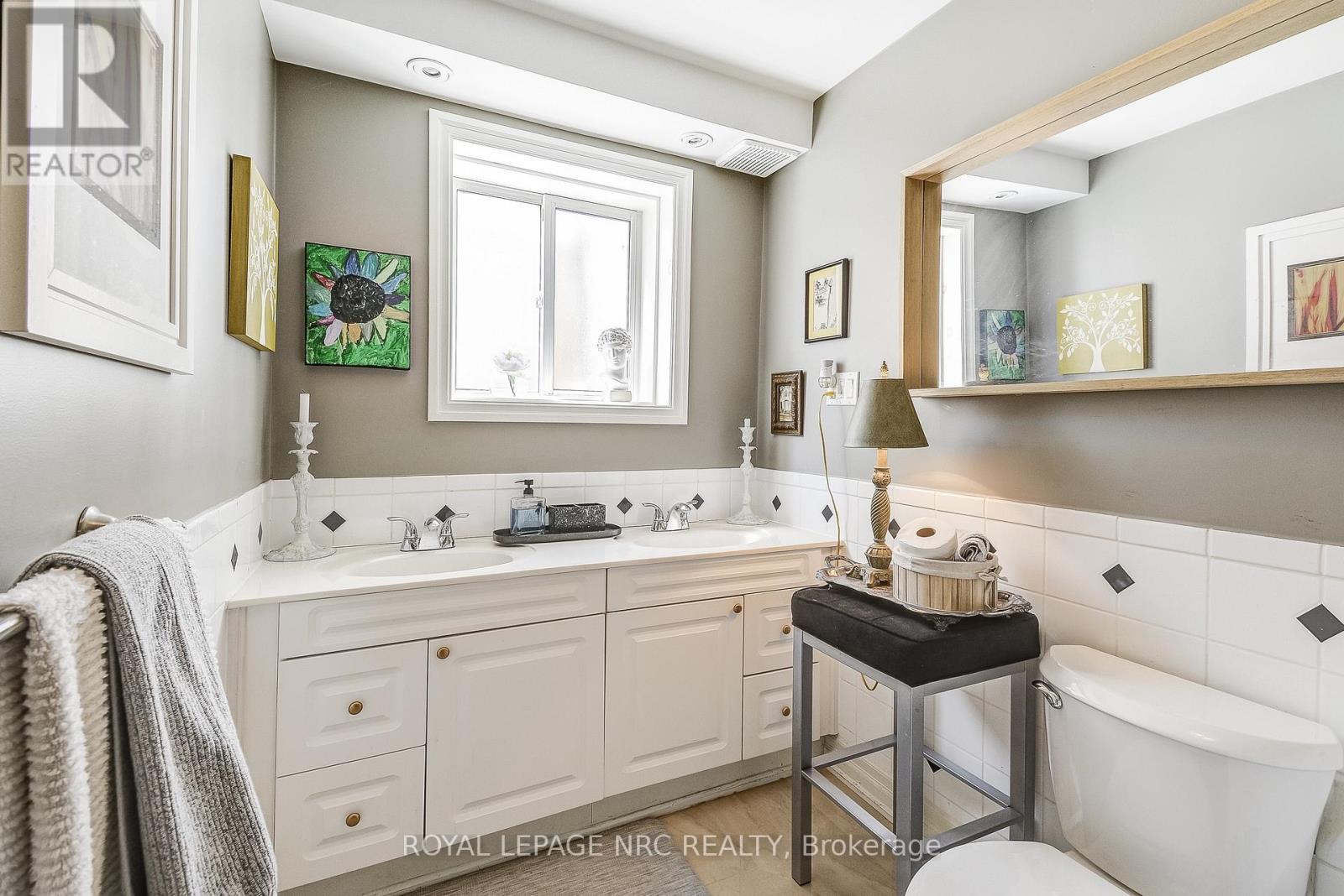 764 Green Street, Niagara-On-The-Lake, Ontario  L0S 1J0 - Photo 32 - X12843928