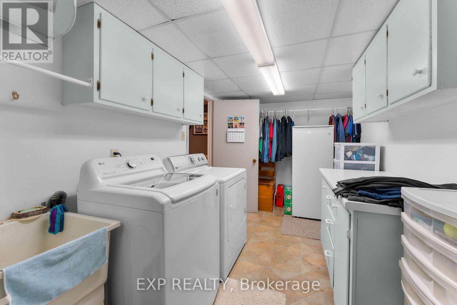 74 Tecumseh Street, St. Catharines, Ontario  L2M 2M6 - Photo 24 - X12844008