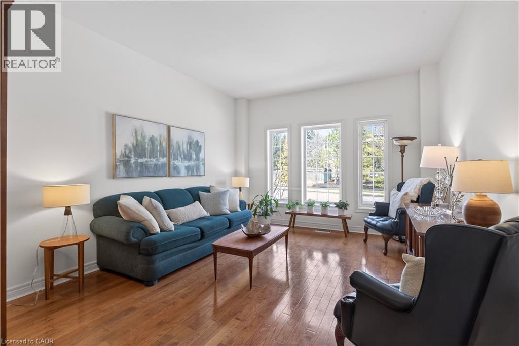 29 Gaines Avenue, Dundas, Ontario  L9H 7M4 - Photo 4 - 40809137