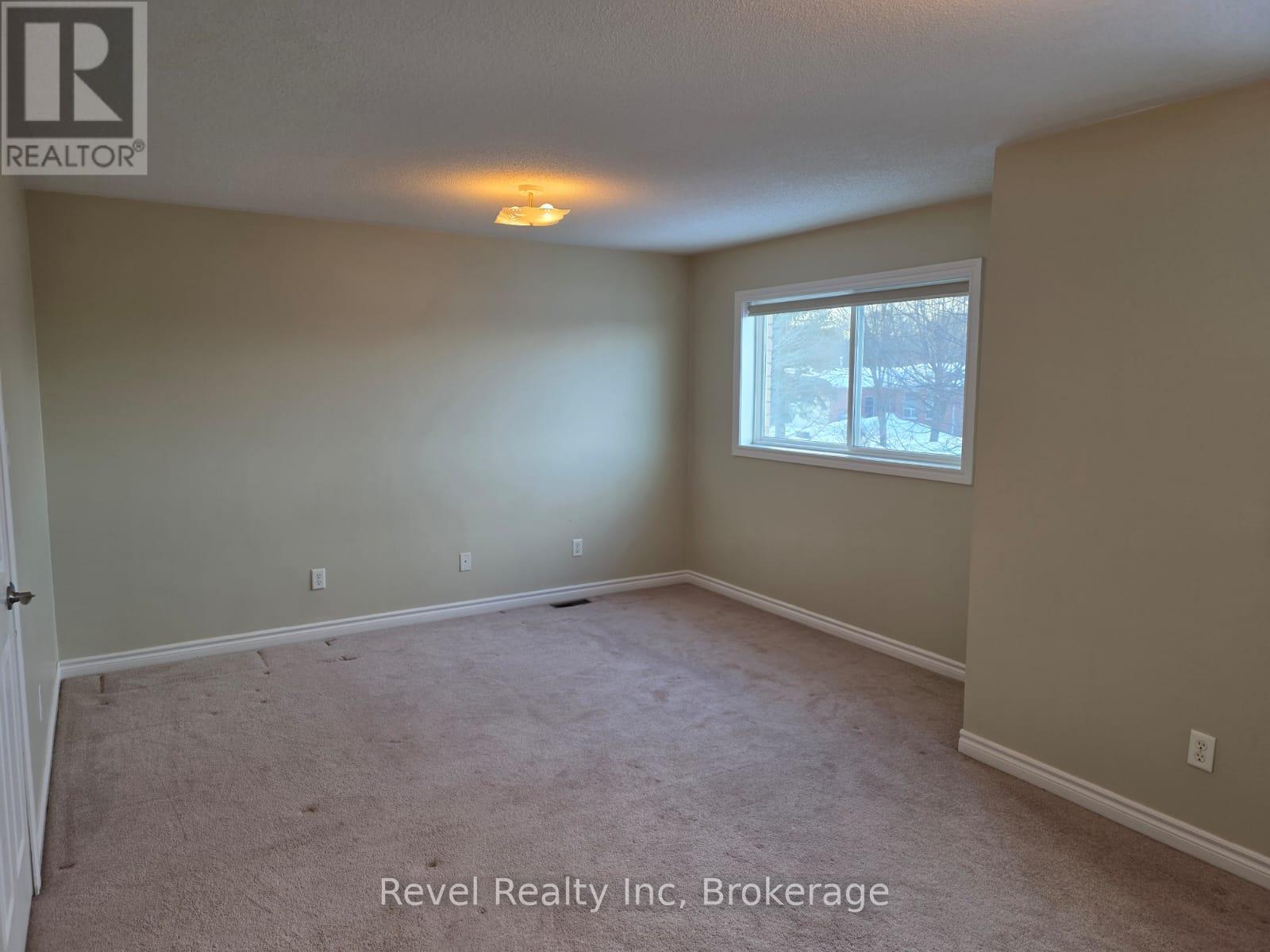 1026 Whitney Crescent, Midland, Ontario  L4R 5N3 - Photo 4 - S12843710