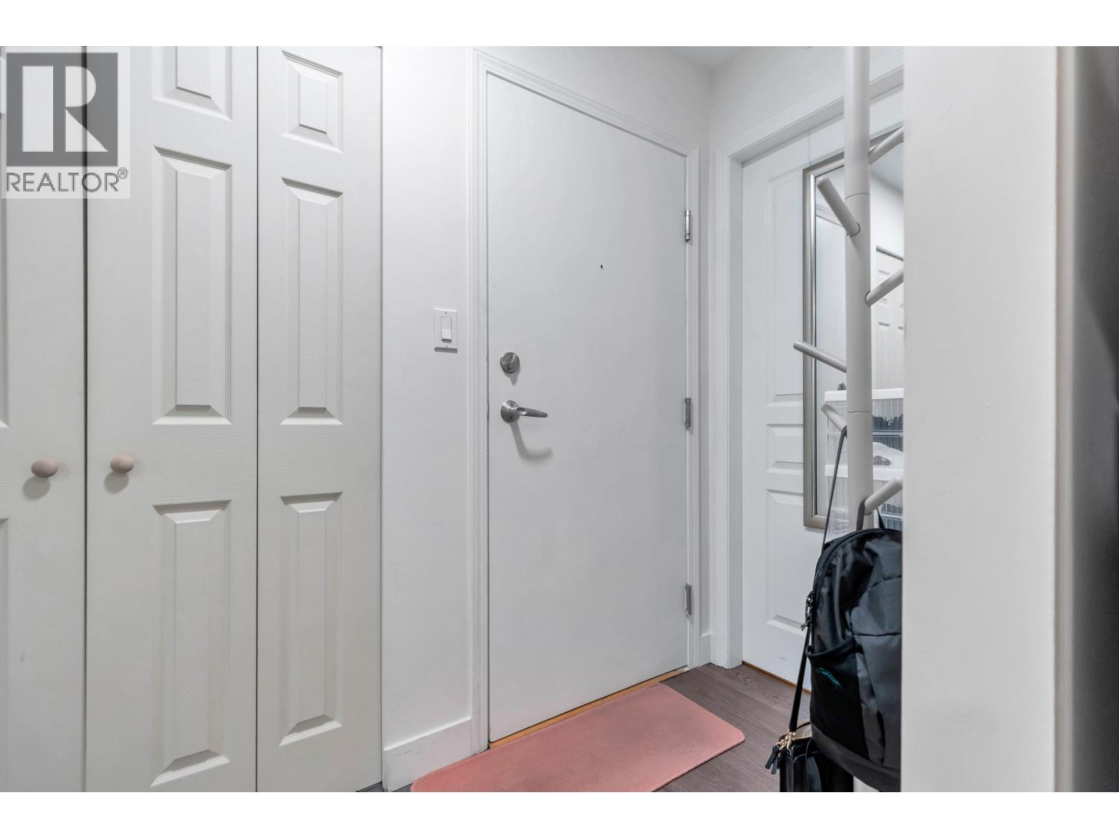 205 3438 Vanness Avenue, Vancouver, British Columbia  V5R 6E7 - Photo 4 - R3095168